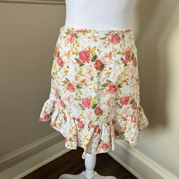 Zara Floral Eylet Miniskirt With Gather Ruch Detail Cotton Ruffle Hem Size S - Picture 5 of 8